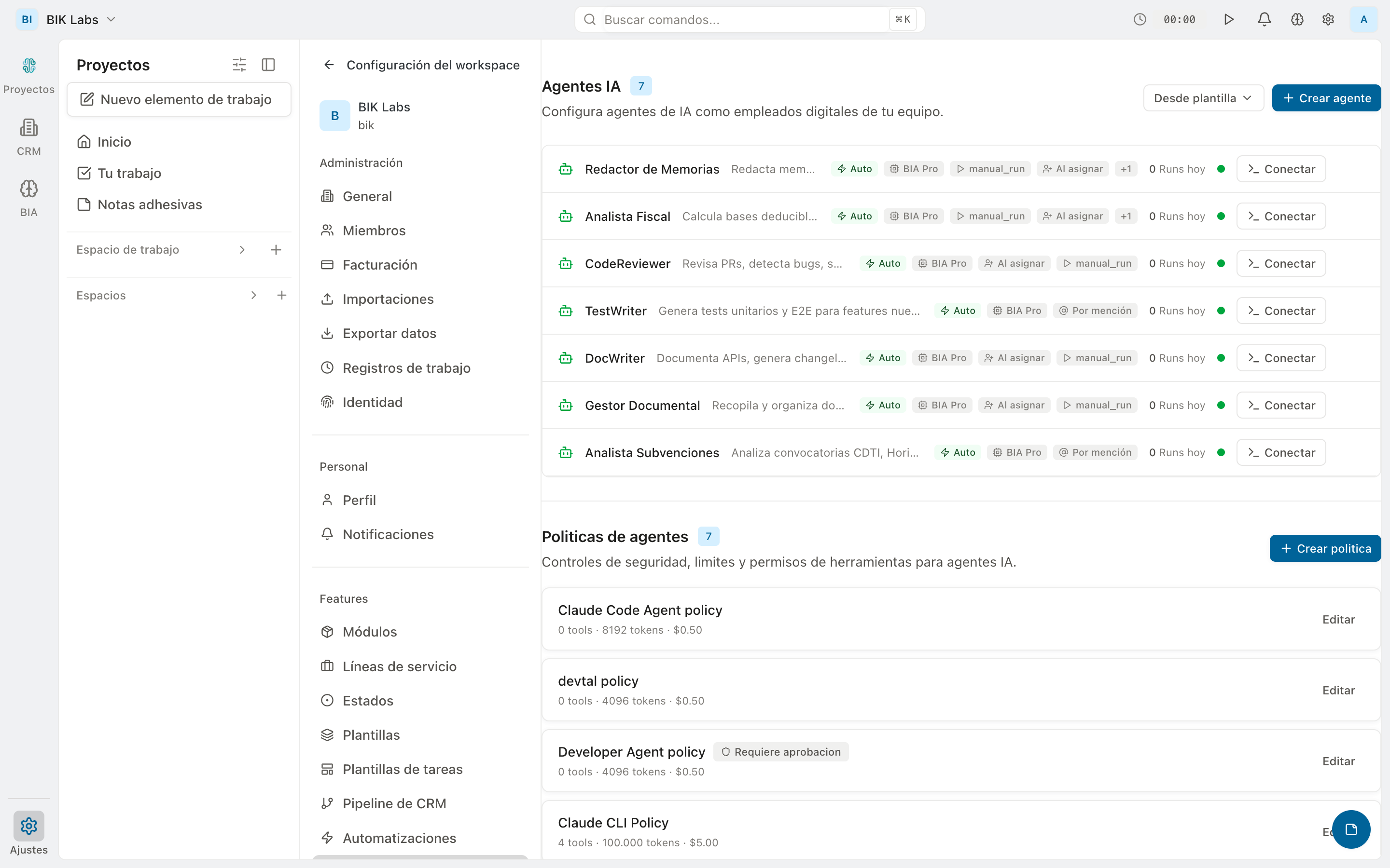 7 agentes IA configurados: Redactor de Memorias, Analista Fiscal y más